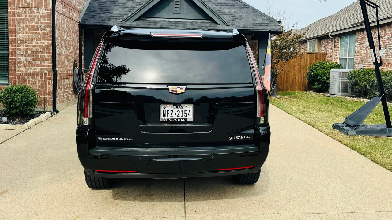 2019 Cadillac Escalade 4th Gen - Image 13 of 31