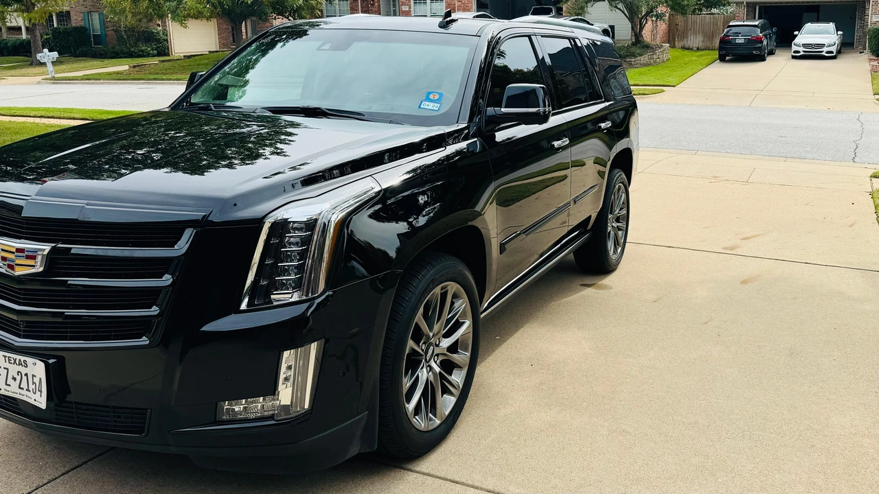 2019 Cadillac Escalade 4th Gen - Image 21 of 31