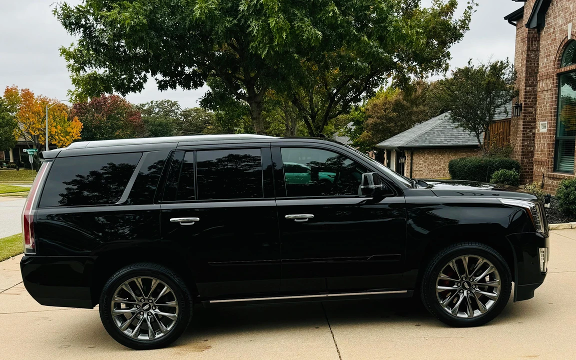 2019 Cadillac Escalade 4th Gen - Image 16 of 31