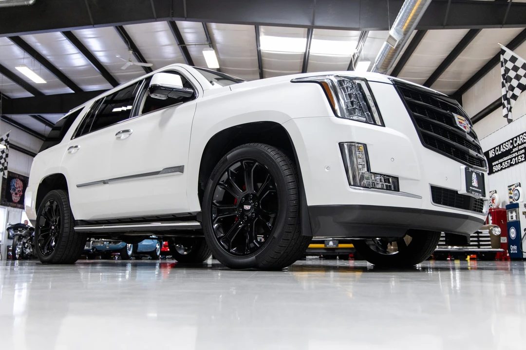 2019 Cadillac Escalade 4th Gen - Image 10 of 31