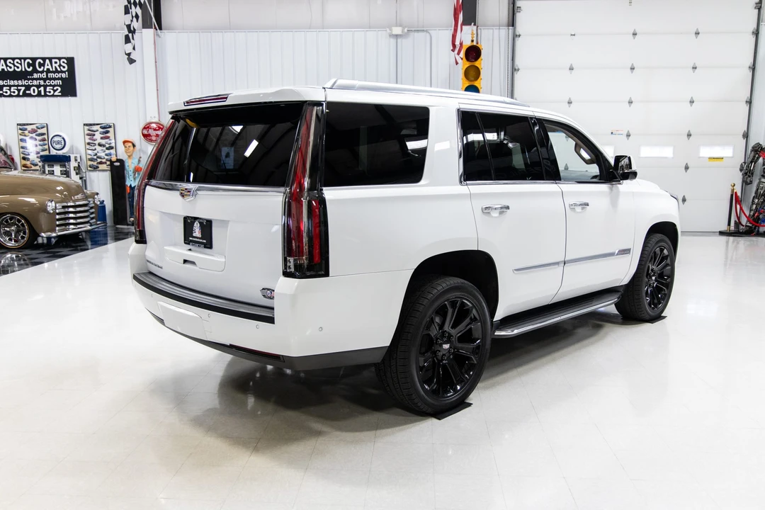 2019 Cadillac Escalade 4th Gen - Image 20 of 31