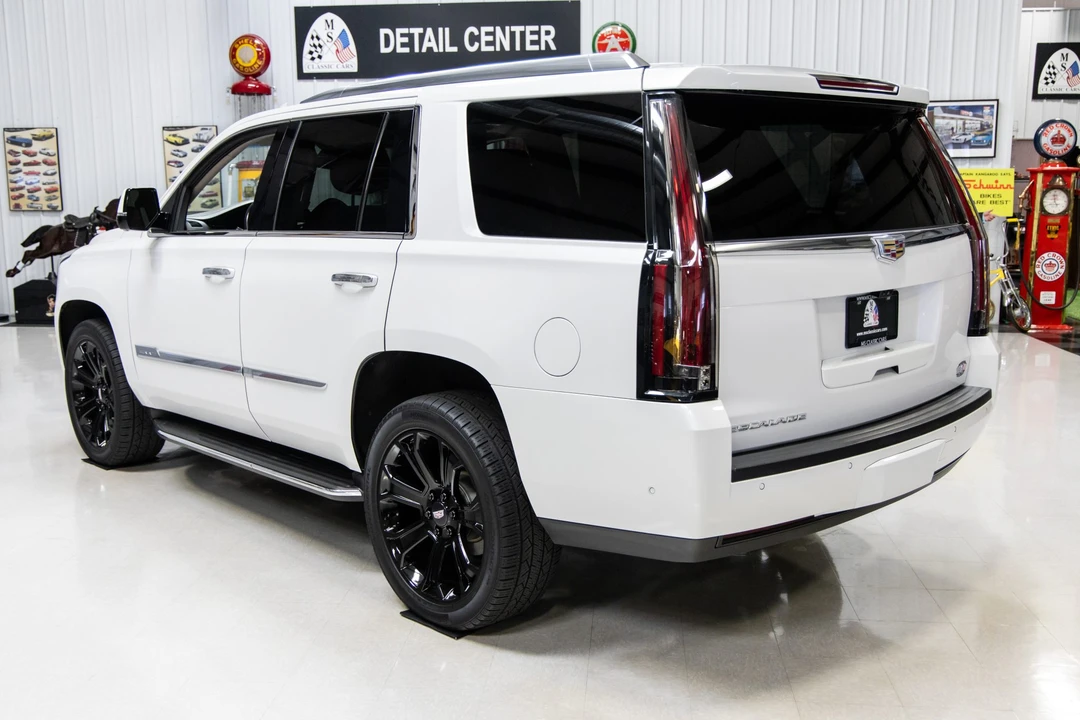 2019 Cadillac Escalade 4th Gen - Image 21 of 31