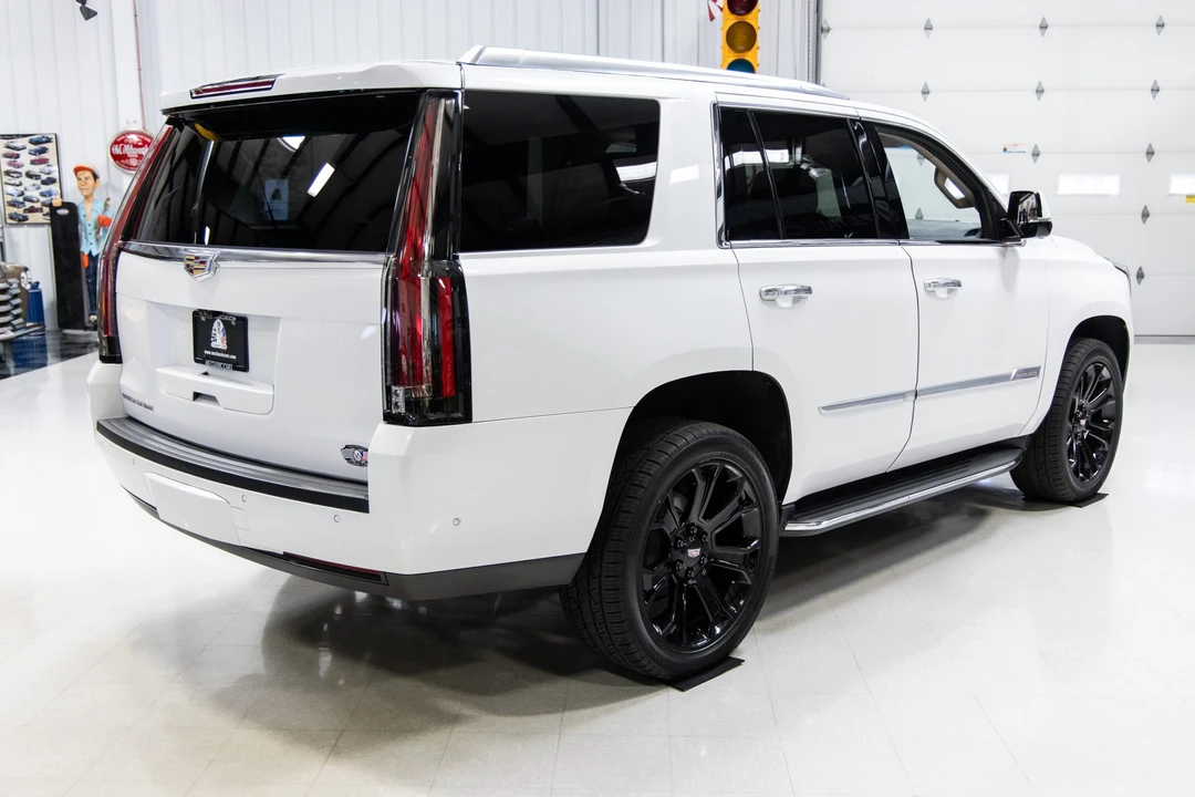 2019 Cadillac Escalade 4th Gen - Image 22 of 31
