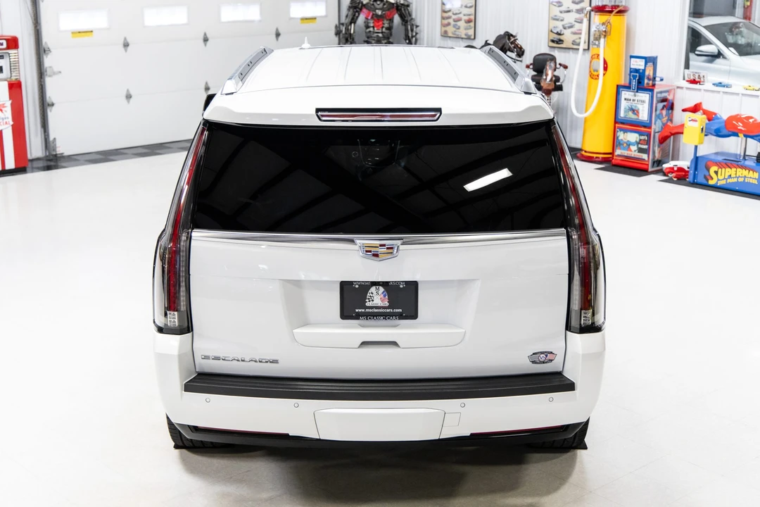 2019 Cadillac Escalade 4th Gen - Image 28 of 31