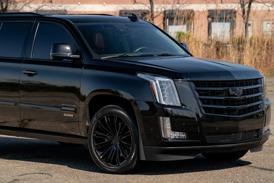 2019 Cadillac Escalade 4th Gen - Image 29 of 31