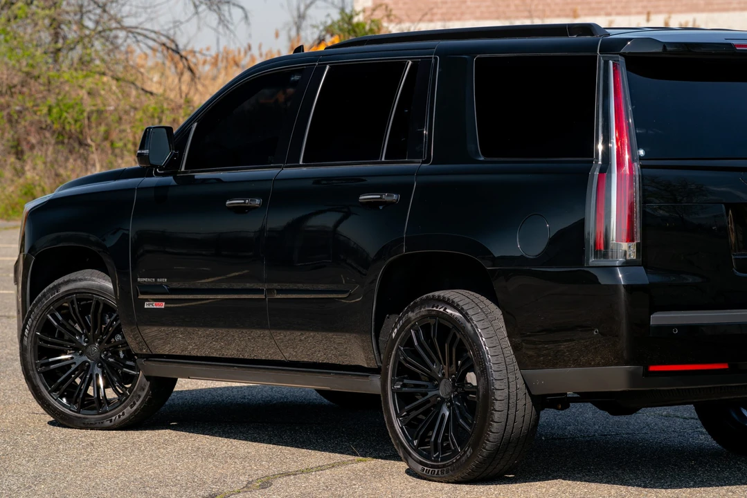2019 Cadillac Escalade 4th Gen - Image 24 of 31