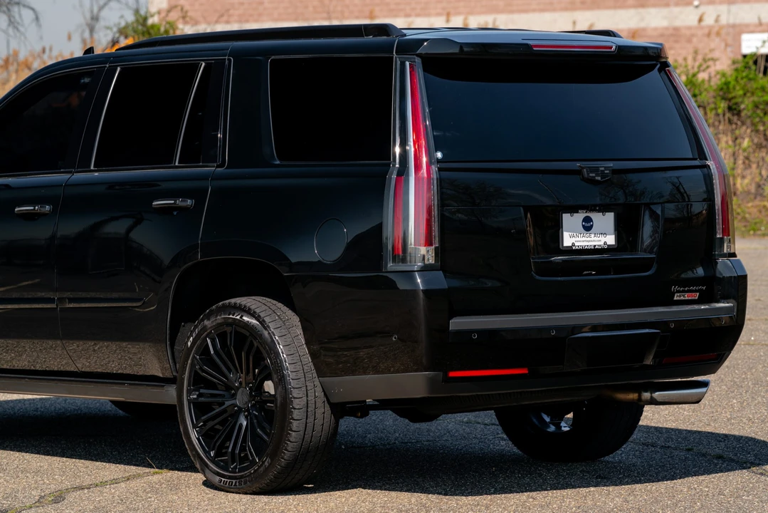2019 Cadillac Escalade 4th Gen - Image 25 of 31