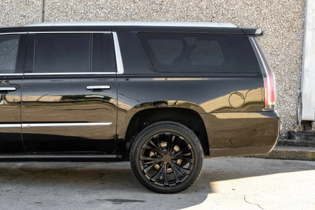 2019 Cadillac Escalade 4th Gen - Image 14 of 21