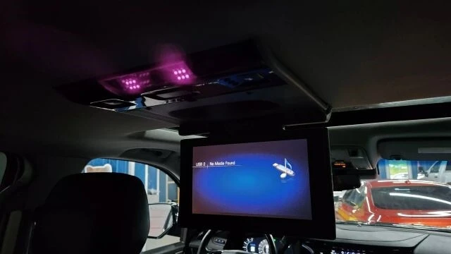 2019 Cadillac Escalade 4th Gen - Image 20 of 21
