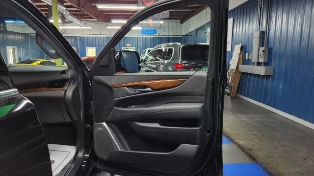 2019 Cadillac Escalade 4th Gen - Image 12 of 21