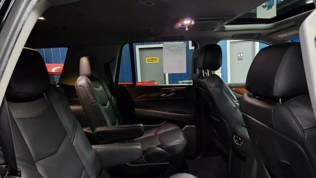 2019 Cadillac Escalade 4th Gen - Image 16 of 21