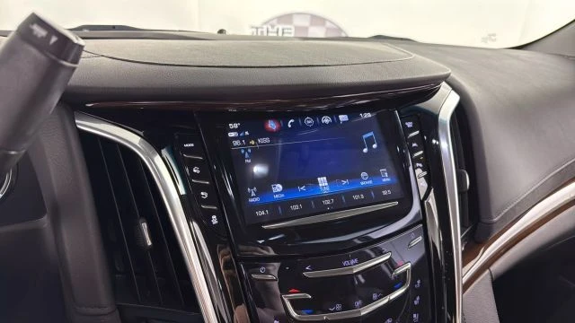 2019 Cadillac Escalade 4th Gen - Image 20 of 21