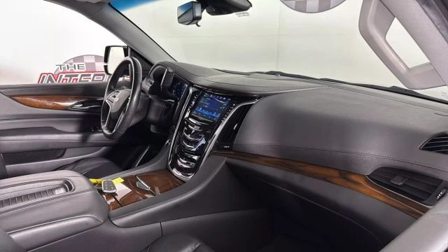 2019 Cadillac Escalade 4th Gen - Image 15 of 21