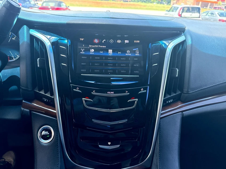 2019 Cadillac Escalade 4th Gen - Image 9 of 19