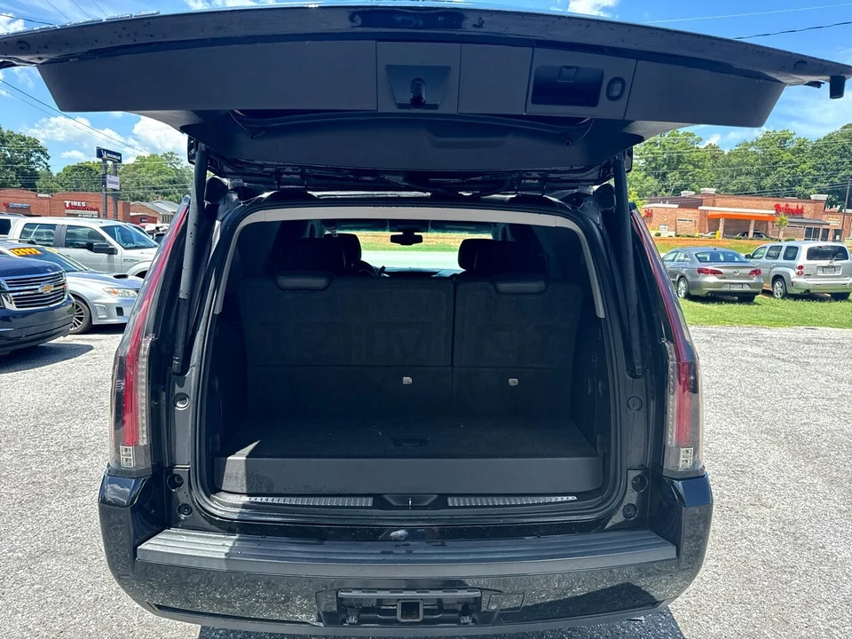2019 Cadillac Escalade 4th Gen - Image 16 of 19