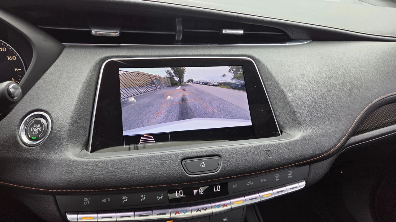 2019 Cadillac XT4 - Image 20 of 25