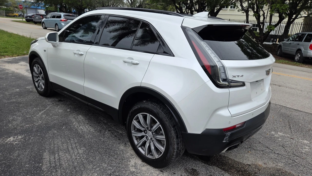 2019 Cadillac XT4 - Image 9 of 25