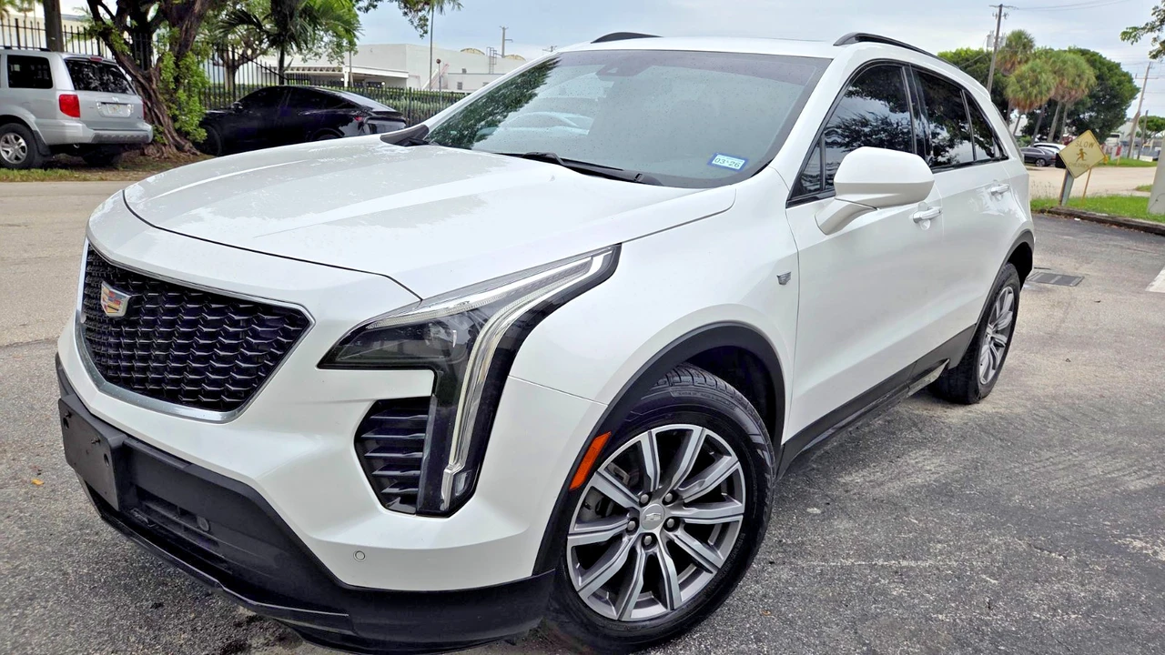 2019 Cadillac XT4 - Image 2 of 25
