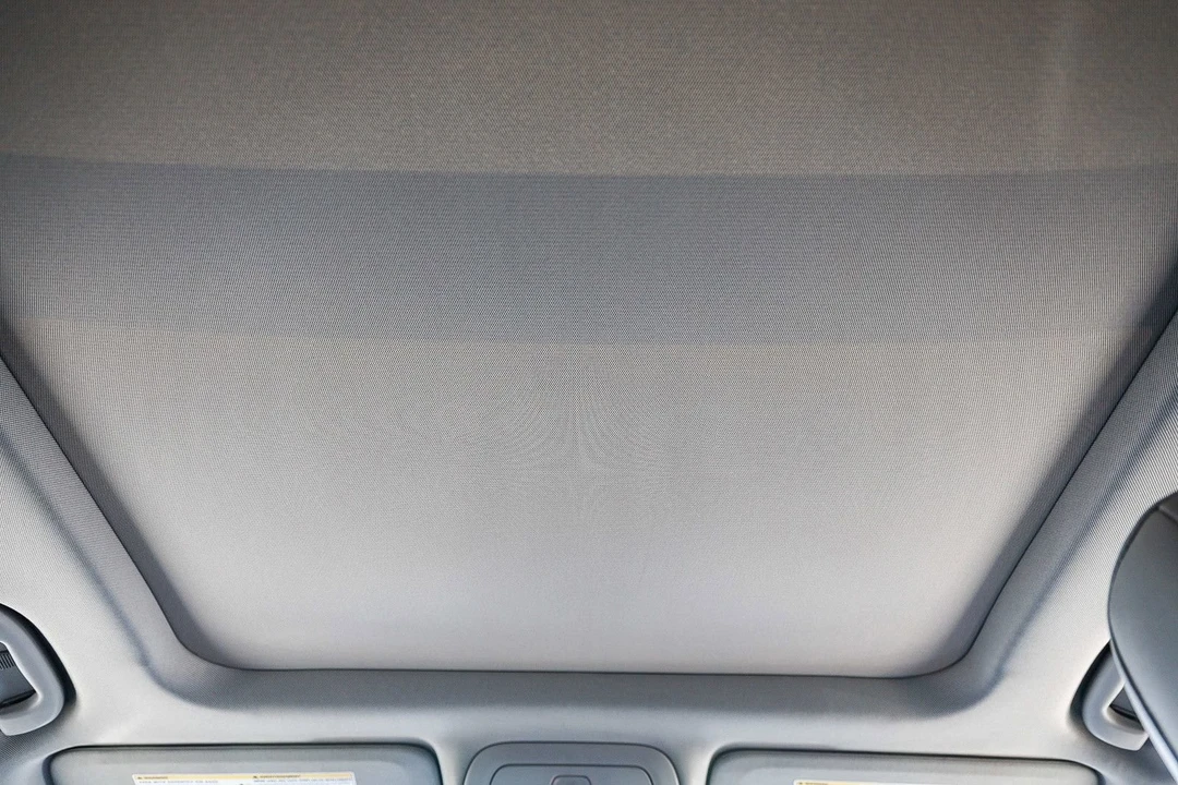 2019 Cadillac XT4 - Image 16 of 21