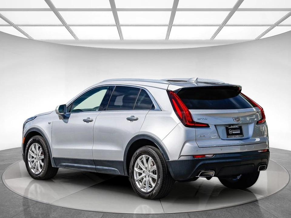 2019 Cadillac XT4 - Image 2 of 21