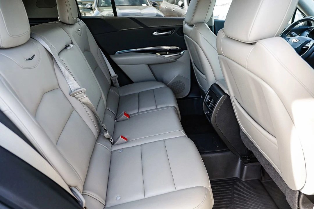 2019 Cadillac XT4 - Image 18 of 21
