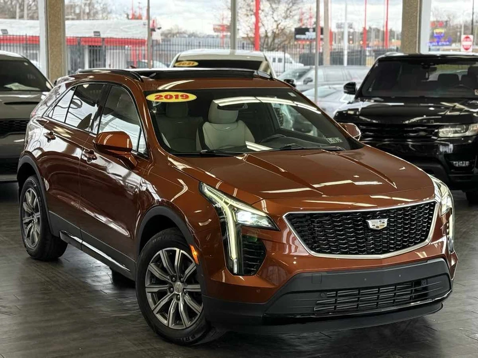 2019 Cadillac XT4 - Image 2 of 12