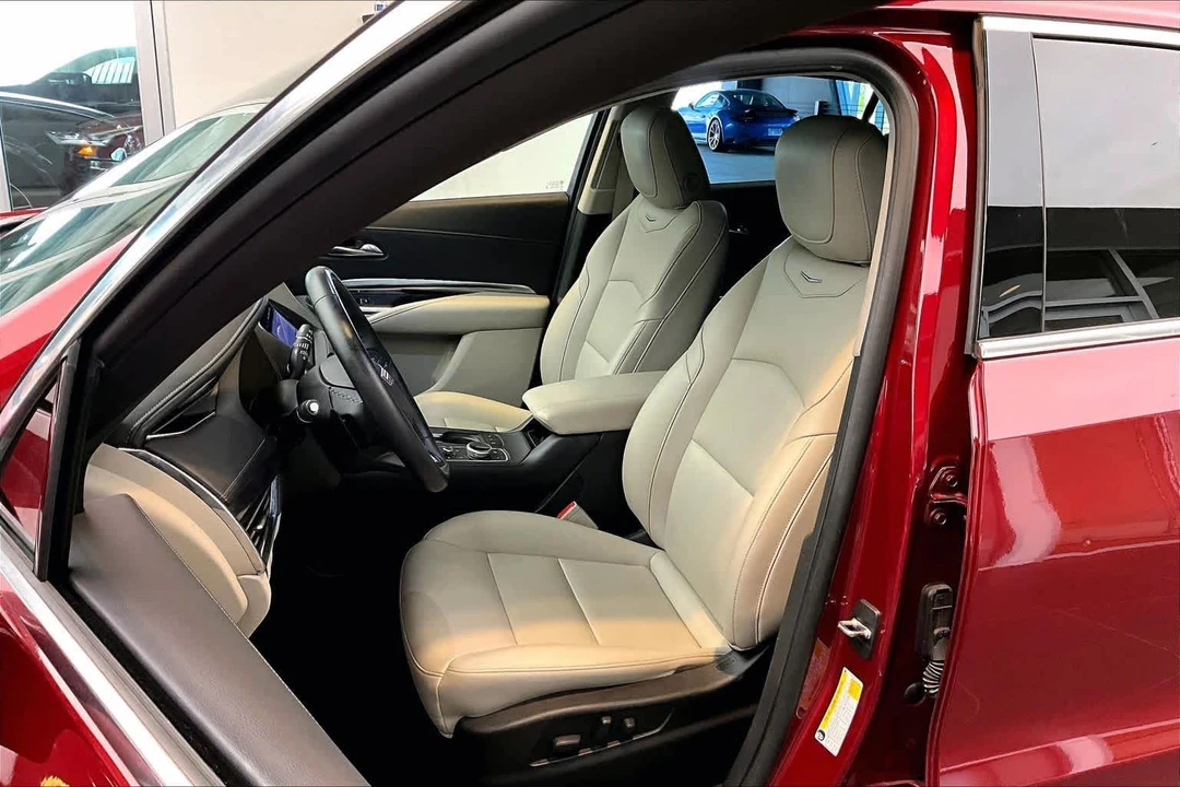 2019 Cadillac XT4 - Image 8 of 12