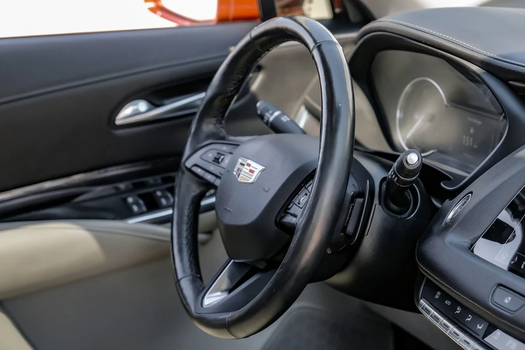 2019 Cadillac XT4 - Image 17 of 21