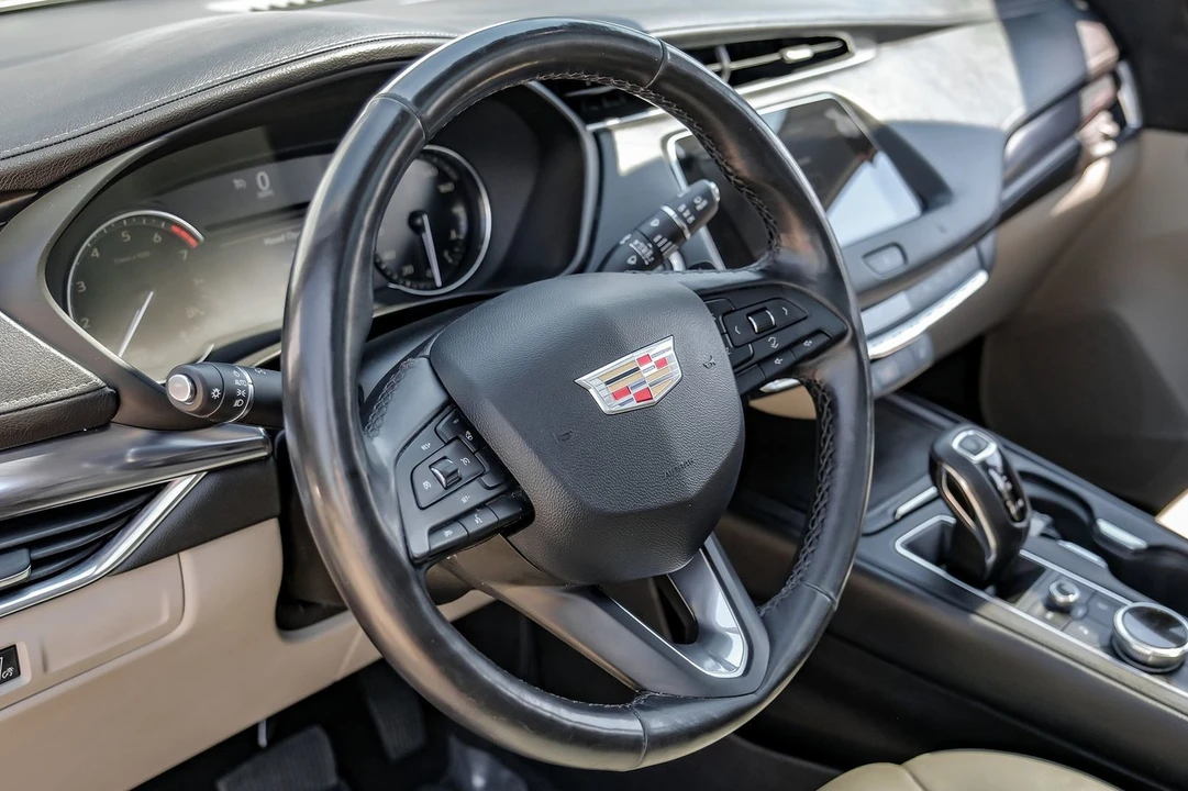 2019 Cadillac XT4 - Image 18 of 21