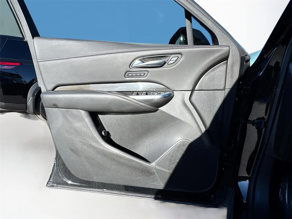 2019 Cadillac XT4 - Image 17 of 21