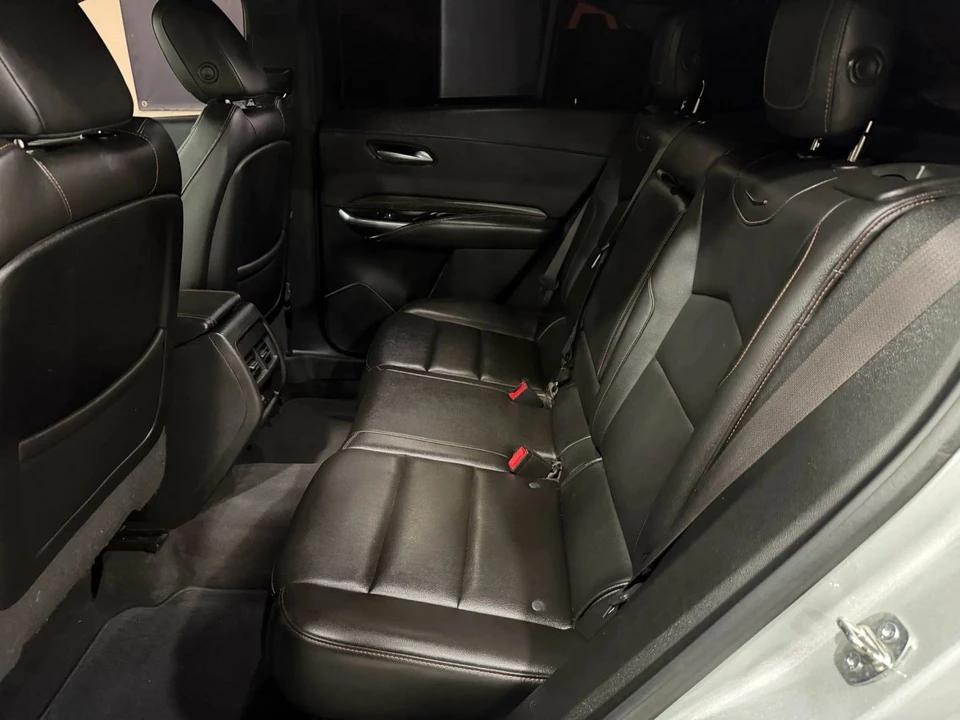 2019 Cadillac XT4 - Image 8 of 17