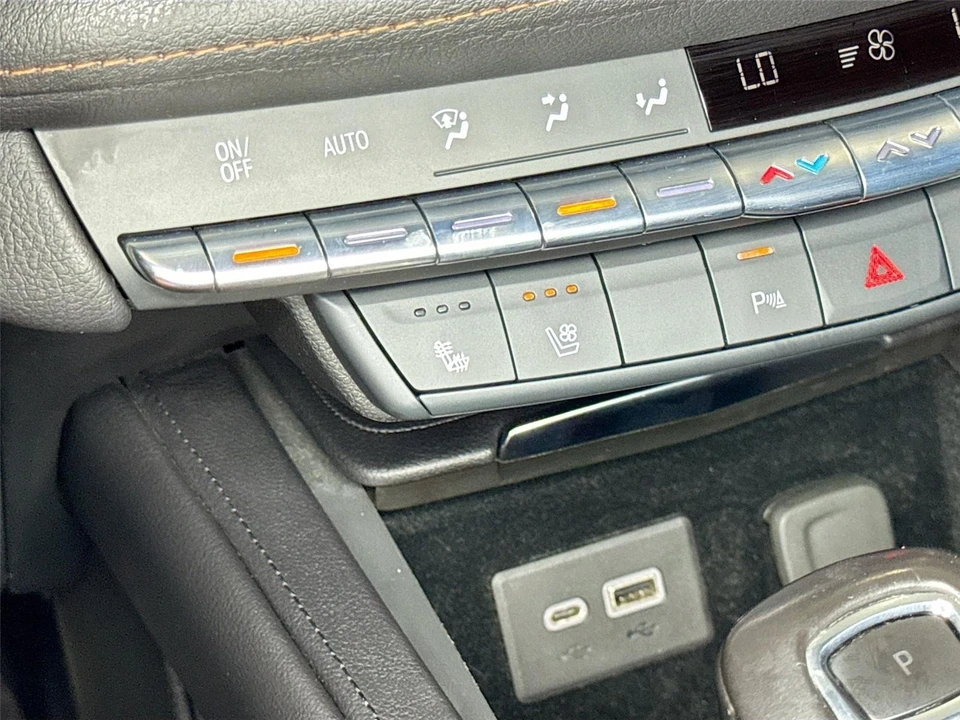 2019 Cadillac XT4 - Image 11 of 31