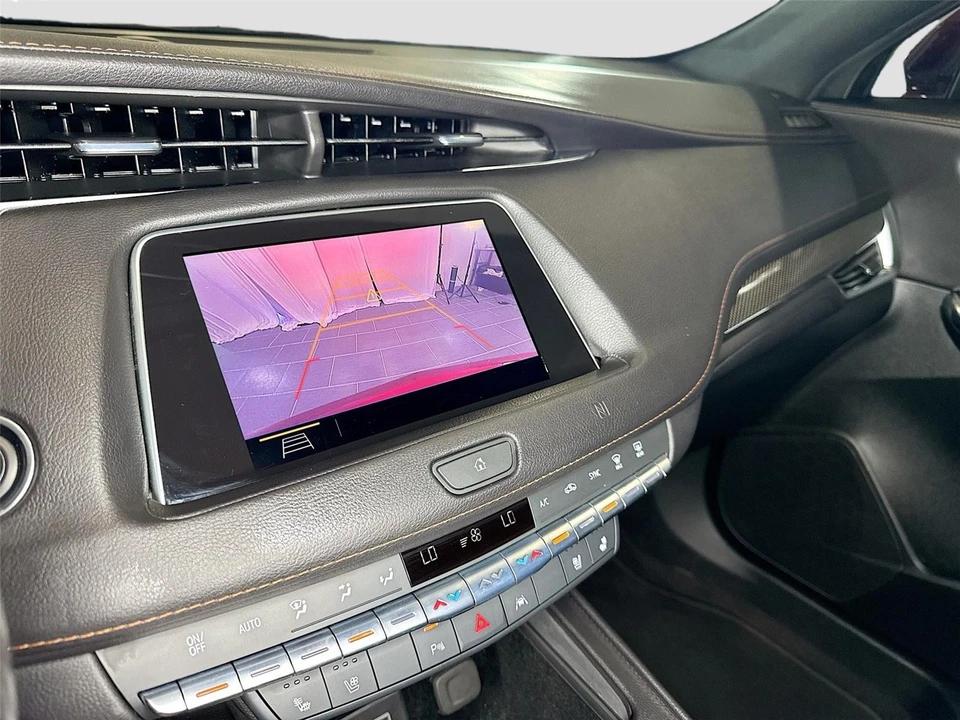 2019 Cadillac XT4 - Image 10 of 31