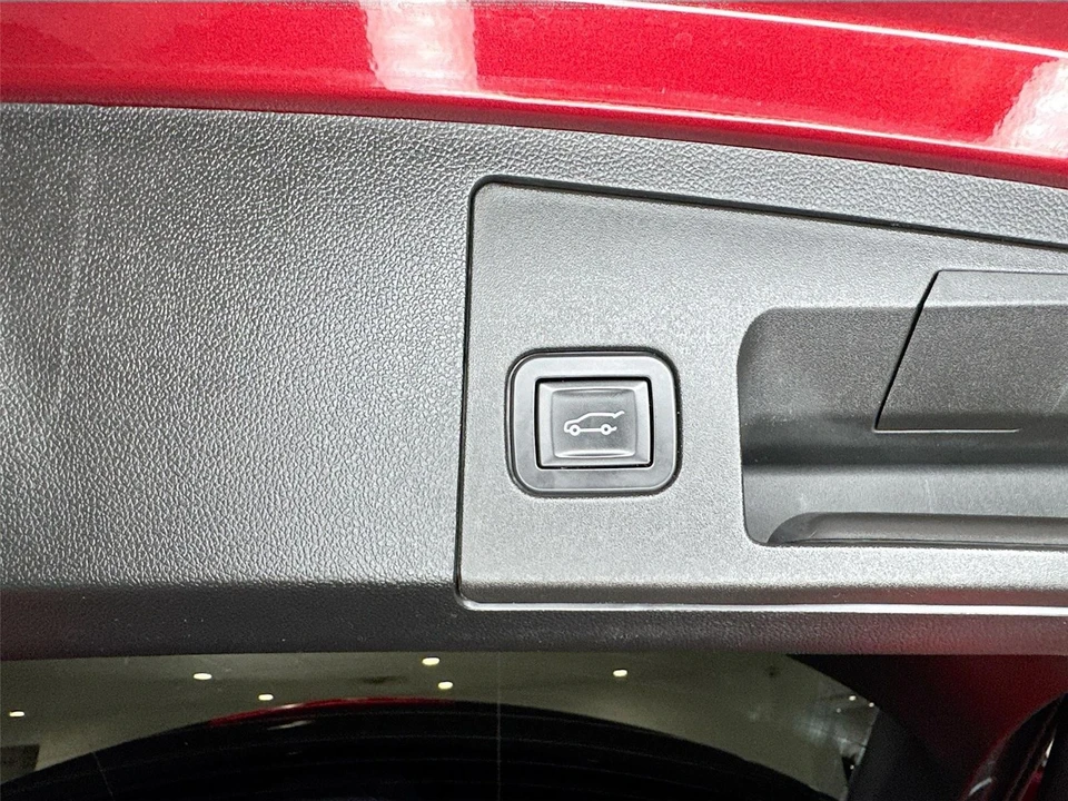 2019 Cadillac XT4 - Image 21 of 31