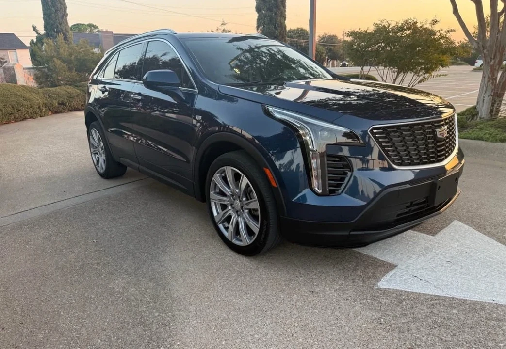 2019 Cadillac XT4 - Image 2 of 13
