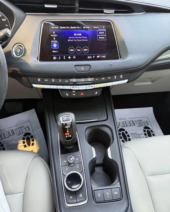 2019 Cadillac XT4 - Image 12 of 13