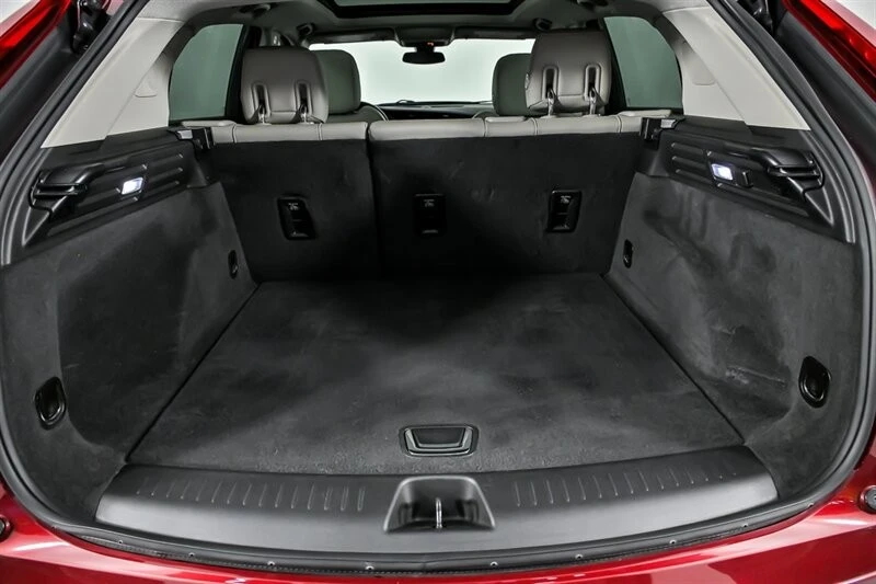 2019 Cadillac XT4 - Image 16 of 21