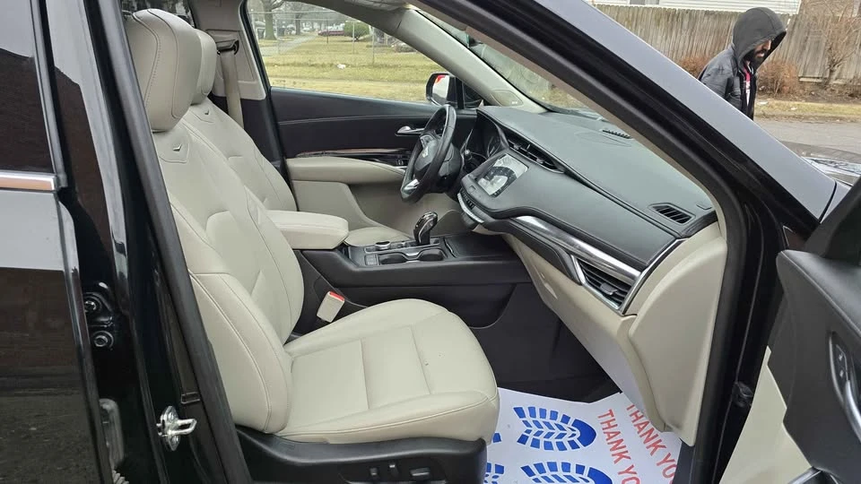 2019 Cadillac XT4 - Image 14 of 16