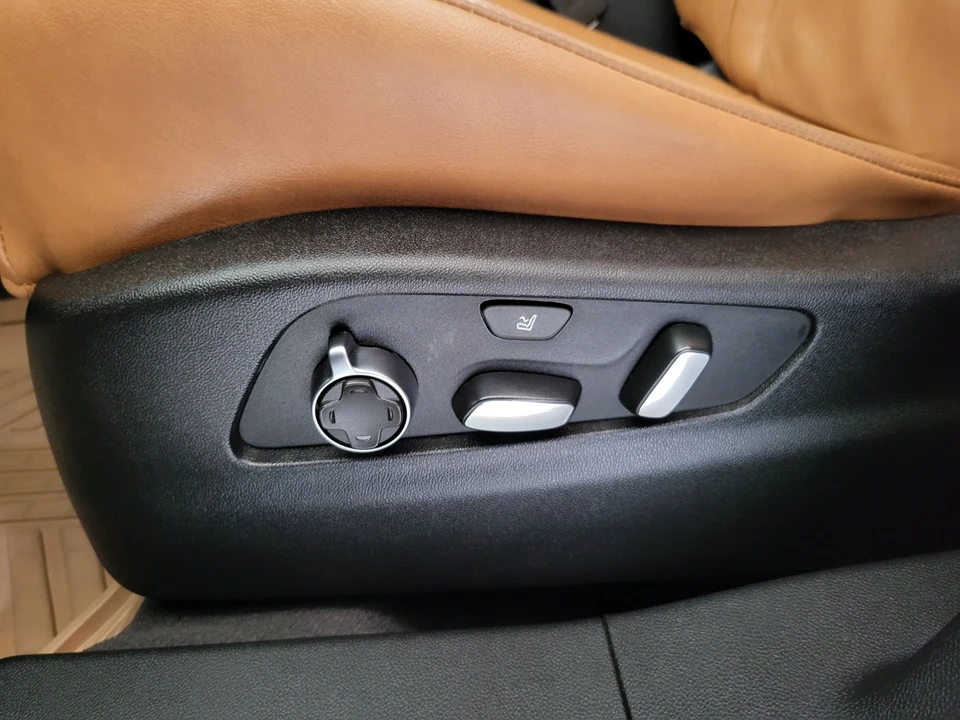 2019 Cadillac XT4 - Image 14 of 14