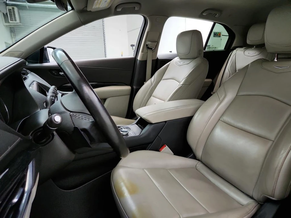 2019 Cadillac XT4 - Image 14 of 31