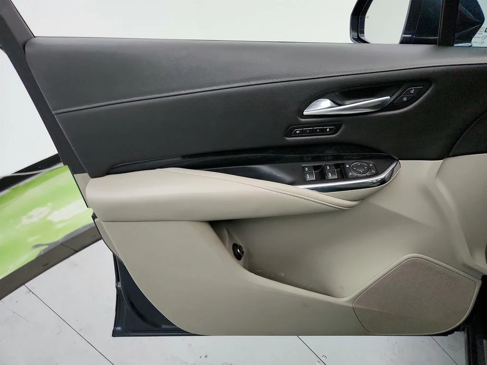 2019 Cadillac XT4 - Image 23 of 31