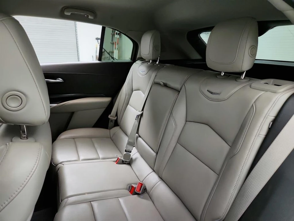 2019 Cadillac XT4 - Image 24 of 31