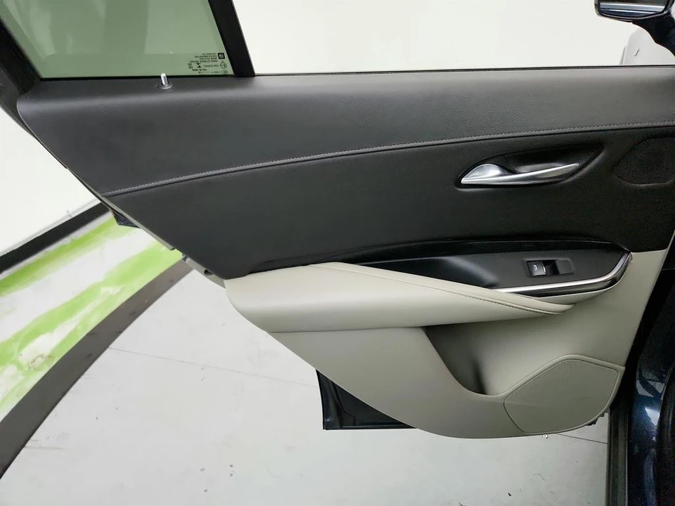 2019 Cadillac XT4 - Image 25 of 31