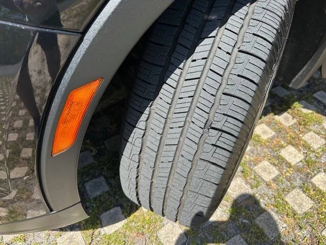 2019 Cadillac XT4 - Image 2 of 21