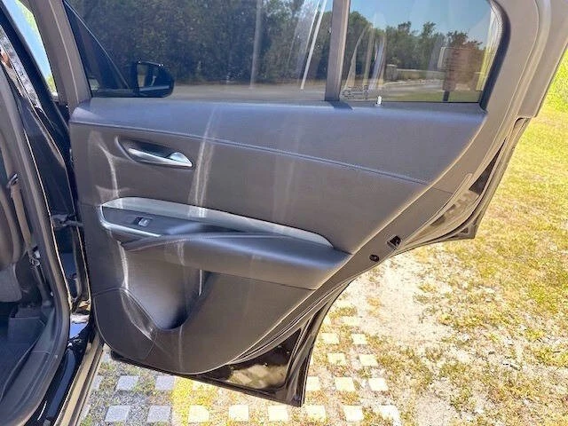 2019 Cadillac XT4 - Image 27 of 31