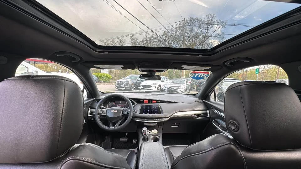 2019 Cadillac XT4 - Image 14 of 20