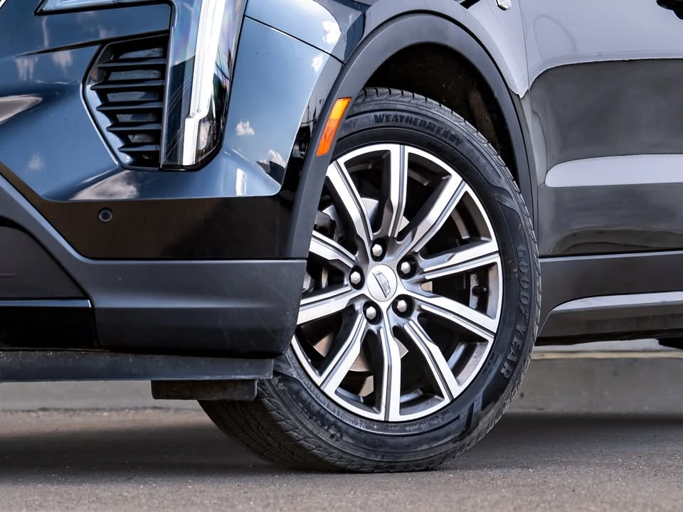 2019 Cadillac XT4 - Image 2 of 19