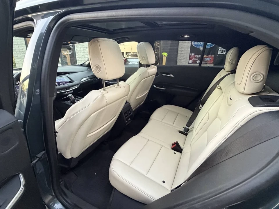 2019 Cadillac XT4 - Image 17 of 21