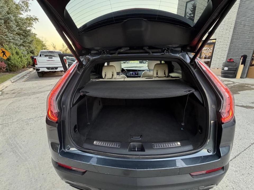 2019 Cadillac XT4 - Image 16 of 21