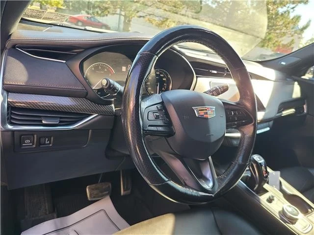 2019 Cadillac XT4 - Image 9 of 12